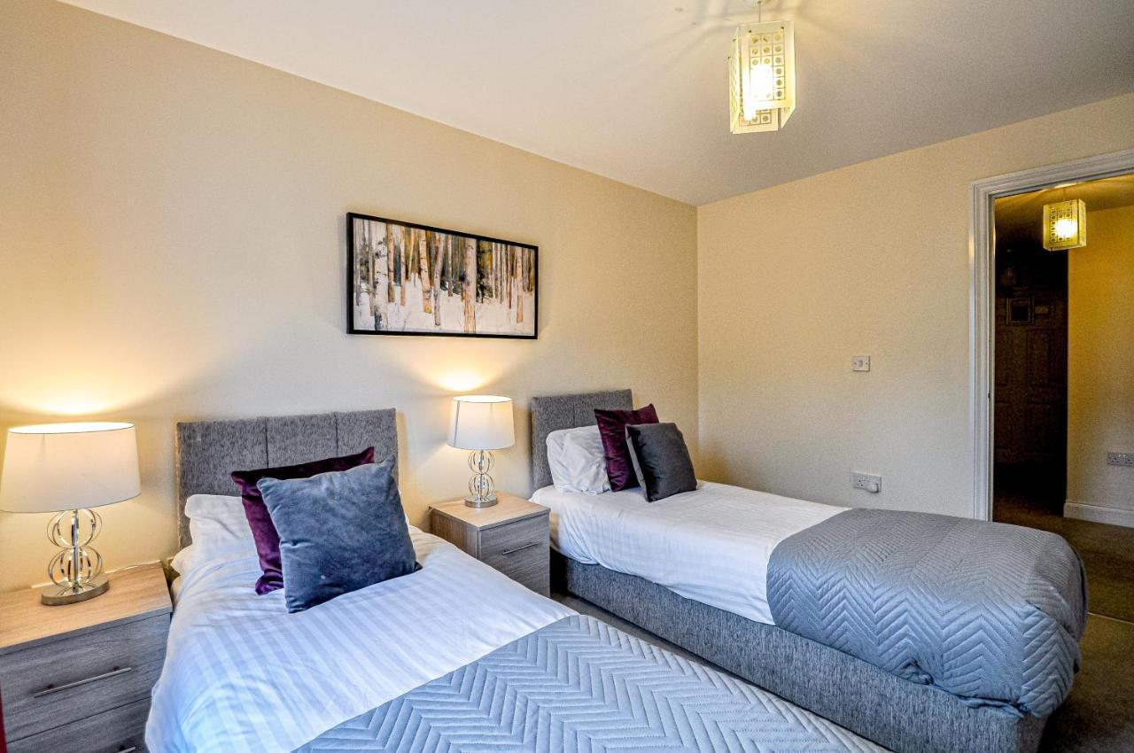 Kings Quarter - Four Bed Apartment - #0202 Maidenhead Bagian luar foto